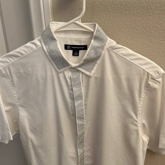 White short sleeve button up shirt with shiny studs - Picture 1 of 3